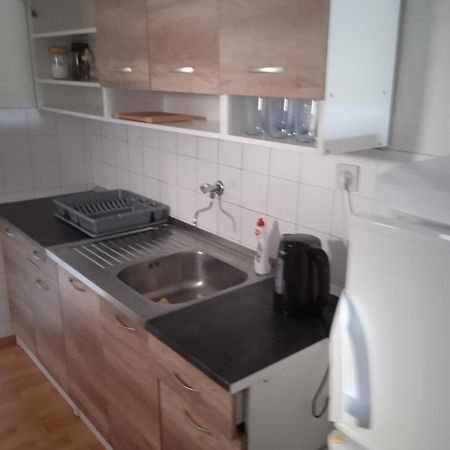 Apartment And Rooms Barbaric Неум Екстер'єр фото