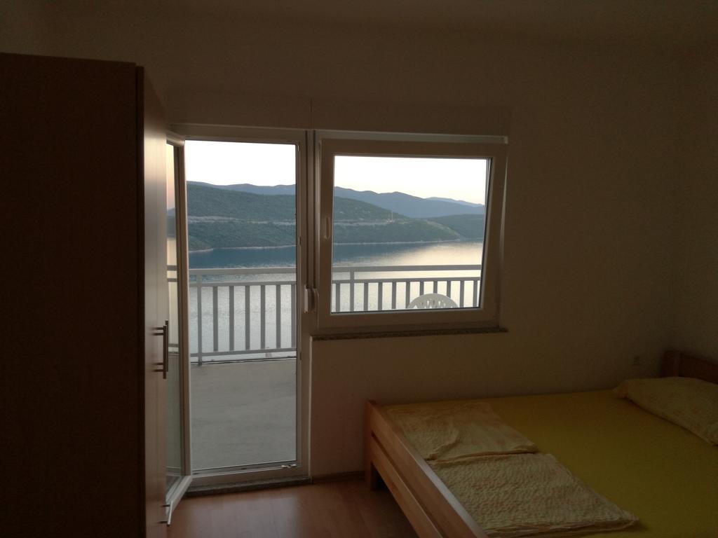 Apartment And Rooms Barbaric Неум Екстер'єр фото