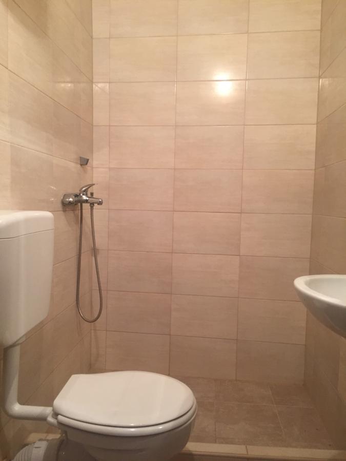 Apartment And Rooms Barbaric Неум Екстер'єр фото