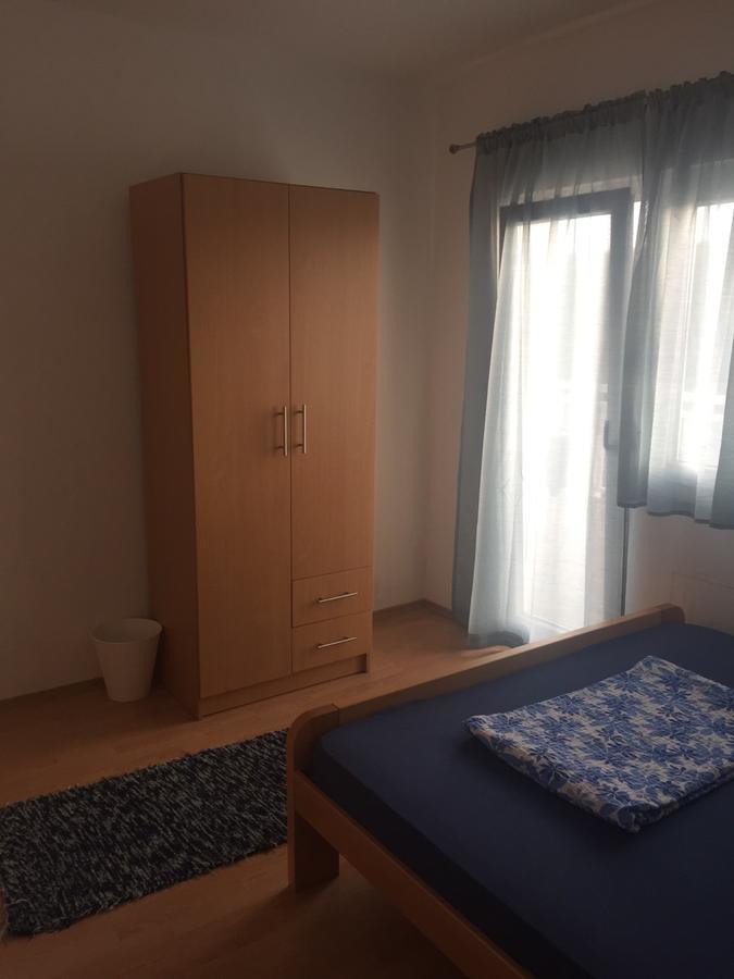 Apartment And Rooms Barbaric Неум Екстер'єр фото